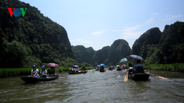 Tam Coc – Ha Long Bay on land - ảnh 13